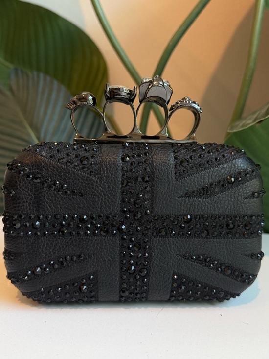Handbags - Knuckle Clutch Bag
